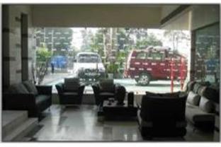 The Grand Hotel Bizzotel Gurgaon Esterno foto